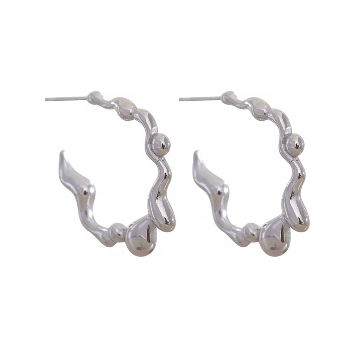 Felicia Silver Hoop Earrings