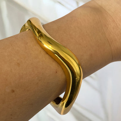 Olivia 18k Gold Statement Cuff Bangle
