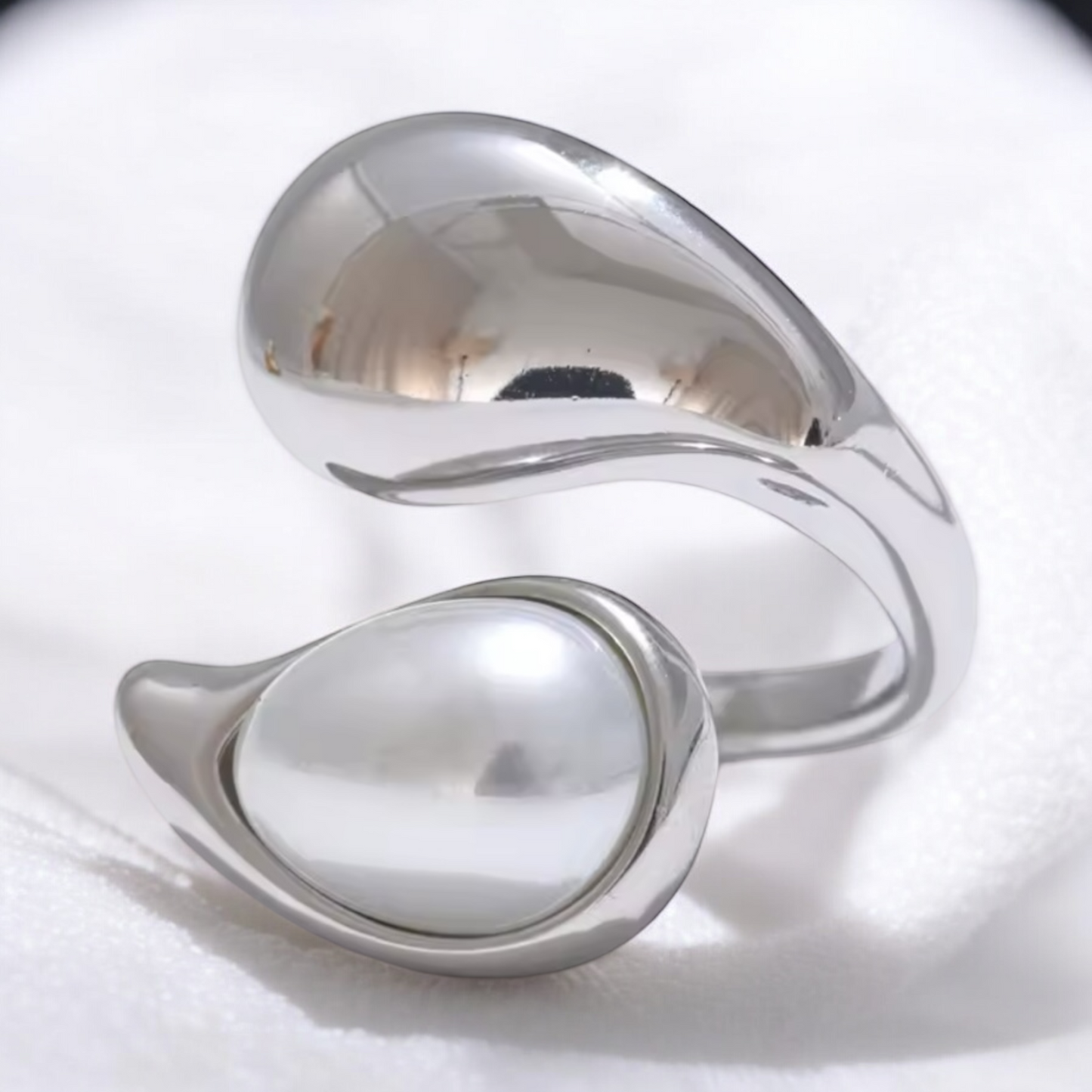 Mariah Statement Pearl Silver Ring