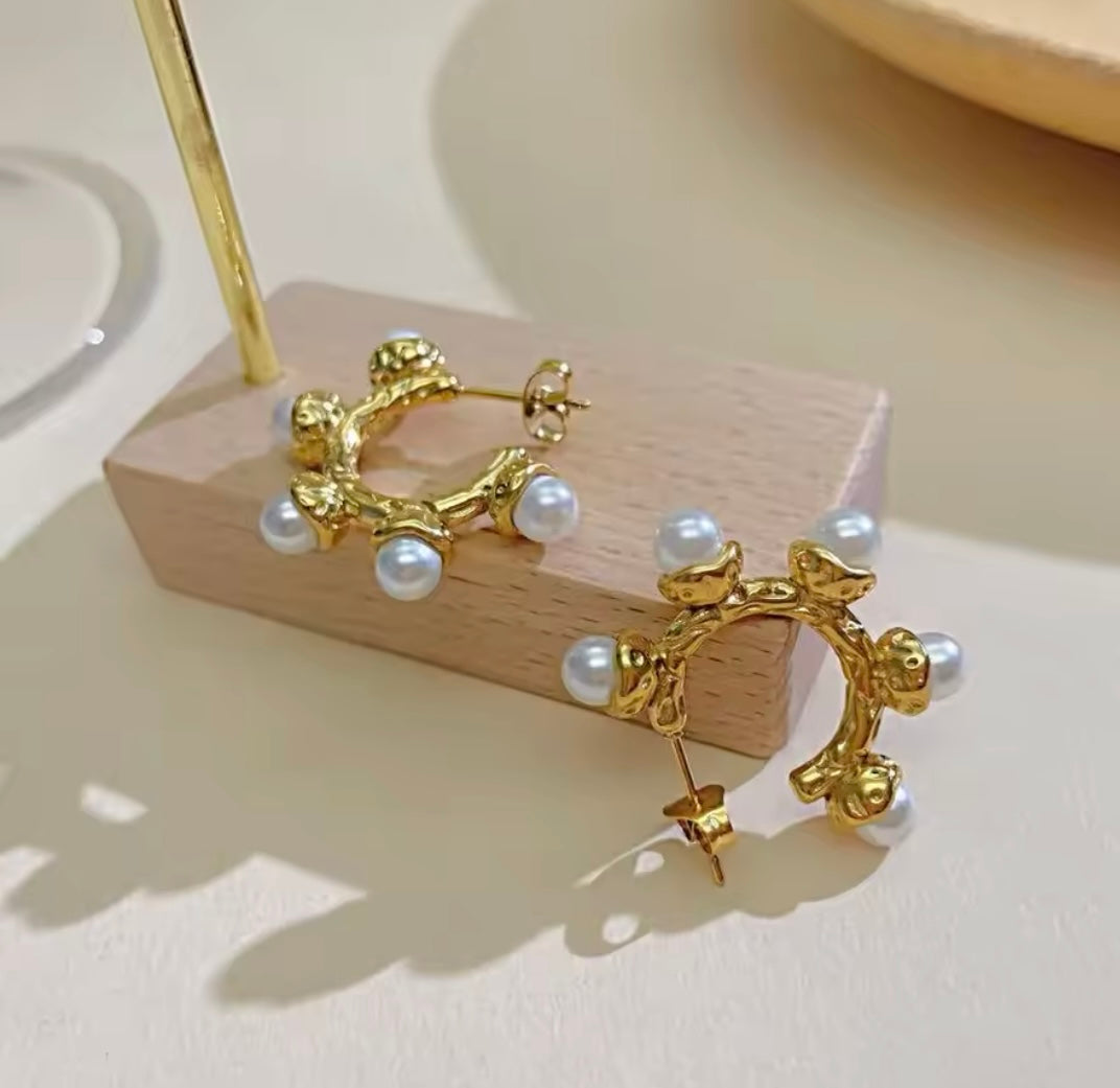 Amaria 18k Gold Plated Pearl Stud Hoops