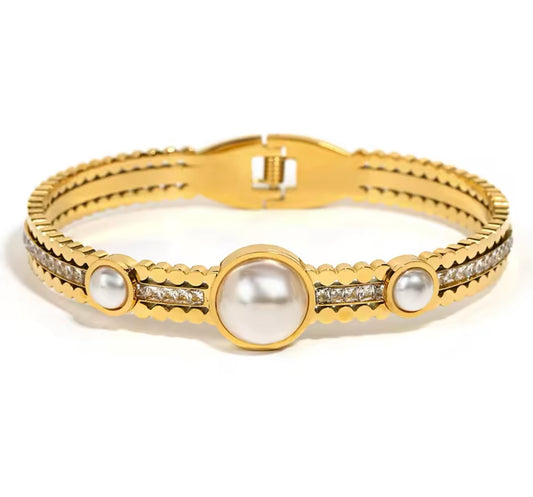 Samantha 18k Gold Plated Bangle